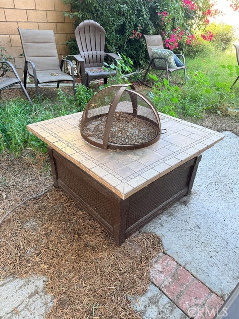 6614 Manzanita Court, Chino CA: https://media.crmls.org/medias/b9754edc-14e0-45c6-bea5-a29fd595e046.jpg