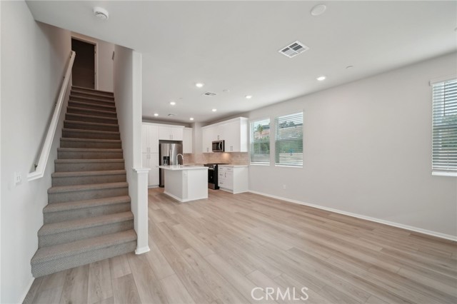 1553 Stratus Drive, Pomona CA: https://media.crmls.org/medias/b976ccaa-7c5a-4727-8ec9-51eca6f86bf7.jpg