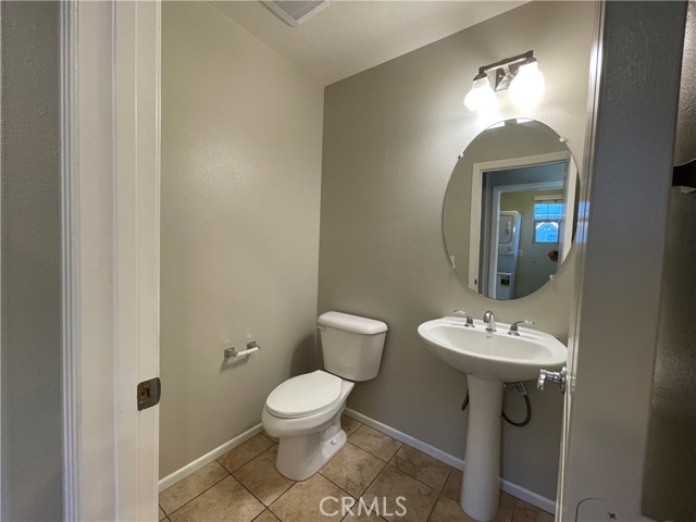 Detail Gallery Image 5 of 8 For 12466 Canal Dr #6,  Rancho Cucamonga,  CA 91739 - 3 Beds | 3/1 Baths