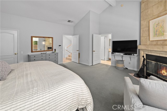 Detail Gallery Image 14 of 25 For 5715 Etiwanda Ave #4,  Tarzana,  CA 91356 - 3 Beds | 3 Baths