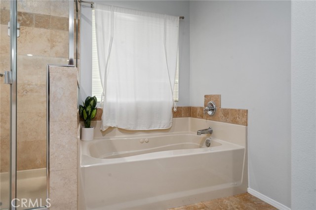 Detail Gallery Image 21 of 35 For 16741 Tim Ln, Van Nuys,  CA 91406 - 4 Beds | 3 Baths