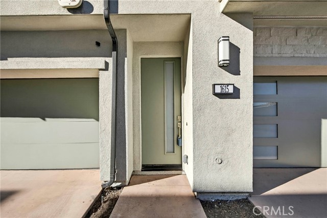 1615 W Bushell Street, Anaheim CA: https://media.crmls.org/medias/b97b2c02-e525-4fe3-8e25-a4f1cf411571.jpg