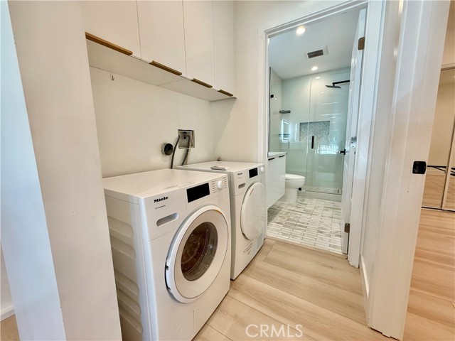7443 Oakdale Avenue, Winnetka CA: https://media.crmls.org/medias/b97b651c-9594-454a-8ad8-b3a7b2d3a6c6.jpg