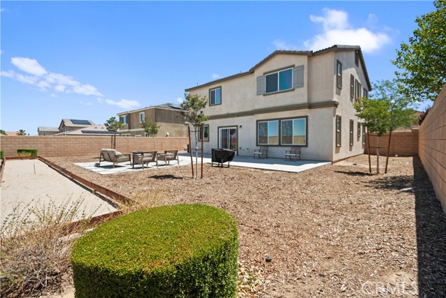 13002 Woodhill st, Victorville CA: https://media.crmls.org/medias/b97b9045-7cc7-44ea-82f5-908f26498235.jpg