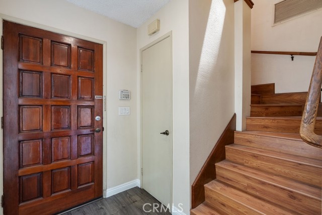 Detail Gallery Image 6 of 34 For 1432 E Foothill Bld, Glendora,  CA 91741 - 2 Beds | 2/1 Baths
