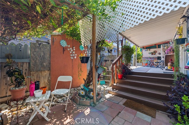 1097 N State Street, Hemet CA: https://media.crmls.org/medias/b97c40d5-e3e5-49c9-a80b-7042808a0f3a.jpg