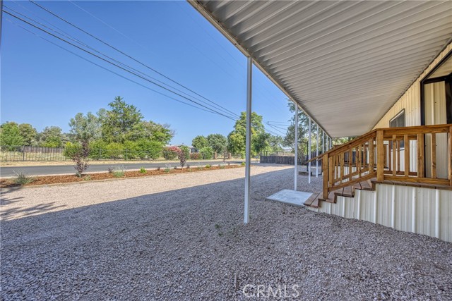 9742 Bonham Road, Lower Lake CA: https://media.crmls.org/medias/b97cd2b0-8f4d-41da-943a-be0fd7cbd833.jpg