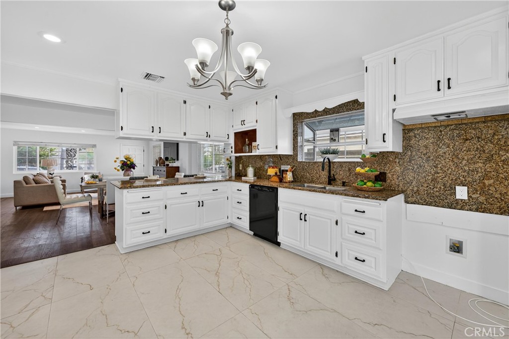 MLS #DW25222362 image #19