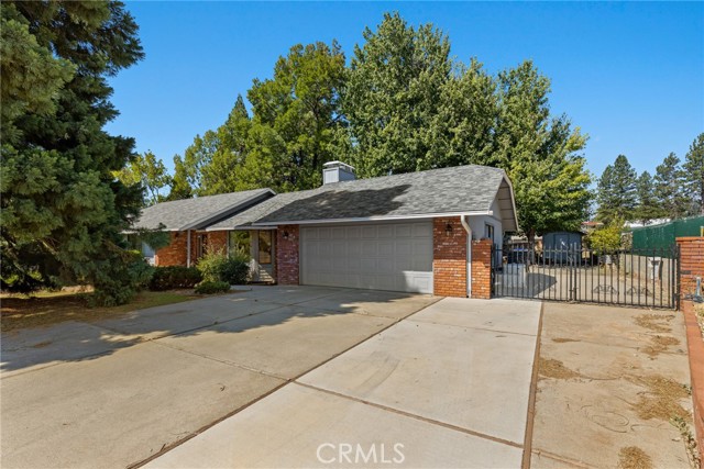 1585 Gate Lane, Paradise CA: https://media.crmls.org/medias/b97e6ffe-df1c-4df8-b423-73195773ec81.jpg