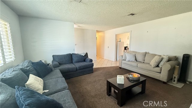 35405 Date Avenue, Yucaipa CA: https://media.crmls.org/medias/b97eee00-99b1-4cf4-8cb4-36fc9bb96b03.jpg