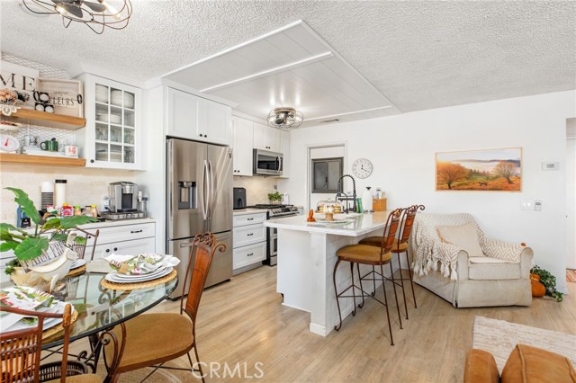 Detail Gallery Image 7 of 39 For 2372 Antigua Ct, Hemet,  CA 92545 - 2 Beds | 1 Baths