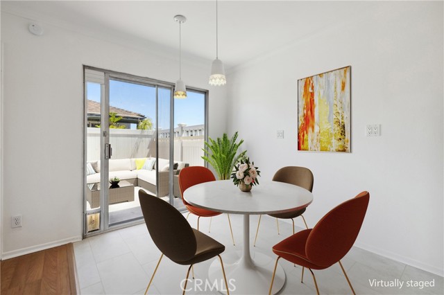 Detail Gallery Image 5 of 48 For 23320 Western Ave #D,  Harbor City,  CA 90710 - 3 Beds | 2 Baths