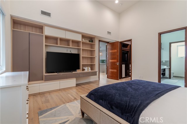 Detail Gallery Image 42 of 72 For 500 N Lucia Ave, Redondo Beach,  CA 90277 - 4 Beds | 5 Baths