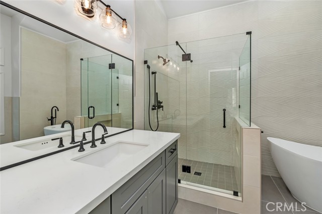 Detail Gallery Image 46 of 75 For 7509 Calle Sagrada, Bakersfield,  CA 93309 - 4 Beds | 5 Baths