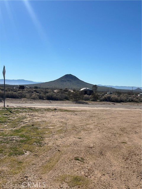 Detail Gallery Image 6 of 6 For 21012 Stoddard Wells, Apple Valley,  CA 92307 - – Beds | – Baths