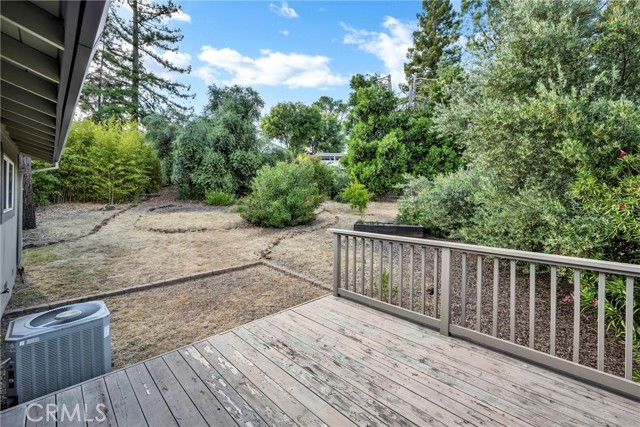 Detail Gallery Image 39 of 52 For 18528 North Shore Dr, Hidden Valley Lake,  CA 95467 - 3 Beds | 3 Baths