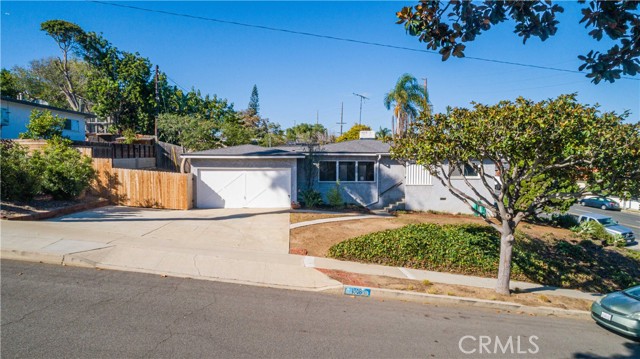 1308 Irena Avenue, Redondo Beach, California 90277, 3 Bedrooms Bedrooms, ,1 BathroomBathrooms,Residential,Sold,Irena,SB22205382