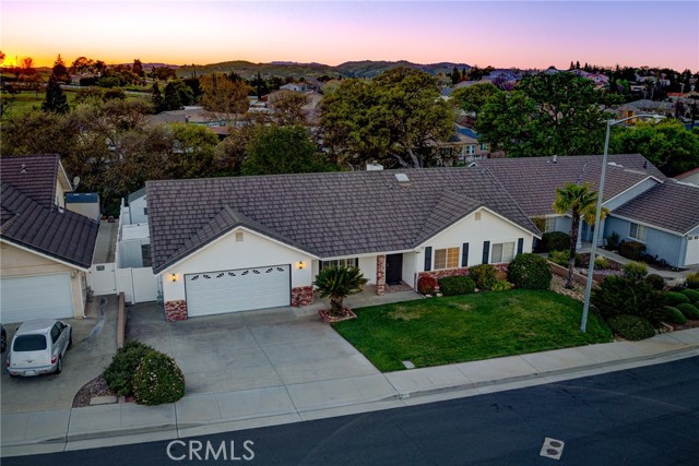 Detail Gallery Image 2 of 60 For 842 Saint Andrews, Paso Robles,  CA 93446 - 3 Beds | 2 Baths