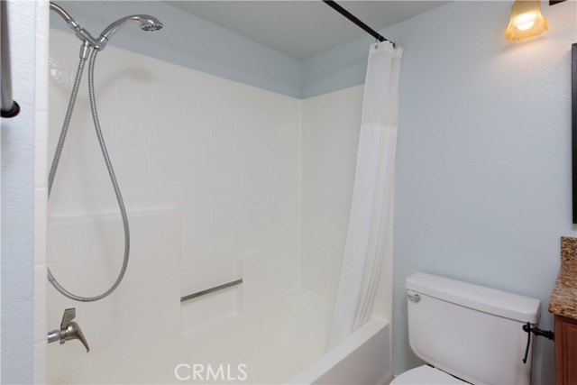 Detail Gallery Image 8 of 12 For 3500 S Greenville, Santa Ana,  CA 92704 - 2 Beds | 2 Baths