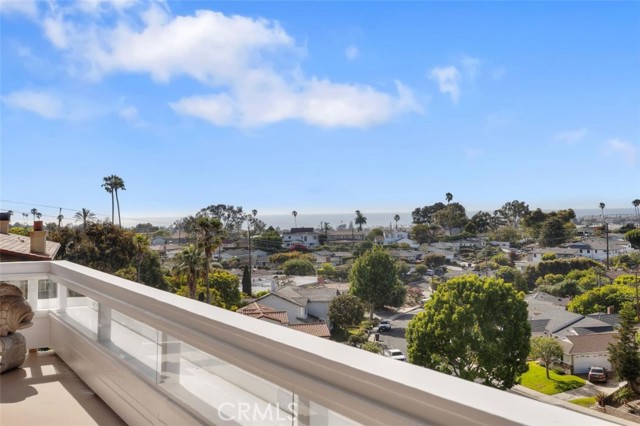 425 Via El Chico, Redondo Beach, California 90277, 3 Bedrooms Bedrooms, ,3 BathroomsBathrooms,Residential,For Sale,Via El Chico,SB25147877
