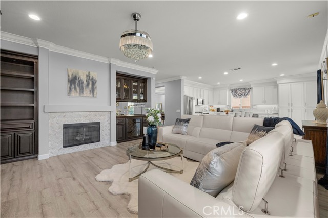 Image 7 of 42 For 26672 Mark Twain Court