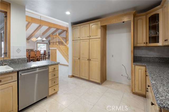 18825 Felbar Avenue, Torrance CA: https://media.crmls.org/medias/b9829a69-19cc-4a74-99aa-9459ff82fdce.jpg