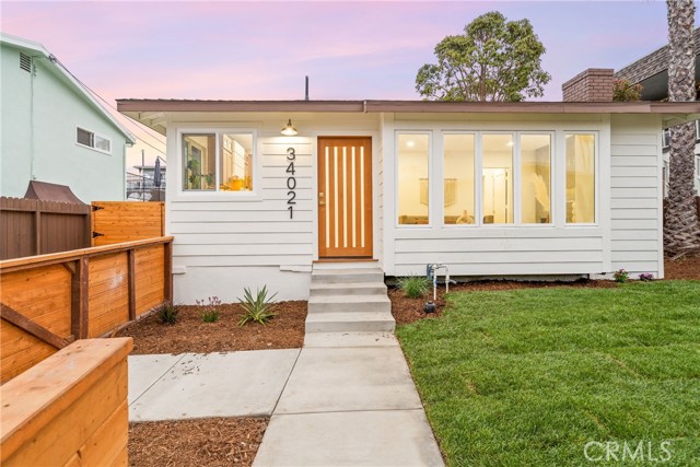 Front Image Thumbnail for CROC26003993