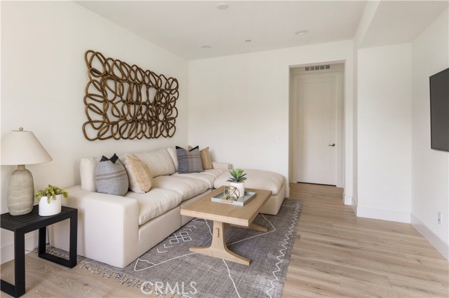 Image 12 of 22 For 197 Palm Street