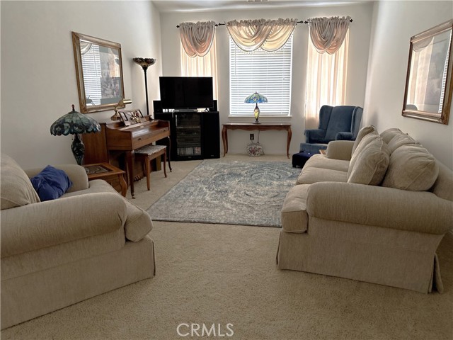 35676 Lynfall Street, Yucaipa CA: https://media.crmls.org/medias/b9838d77-0fdd-4eac-a7bb-5b8fc55dbfad.jpg