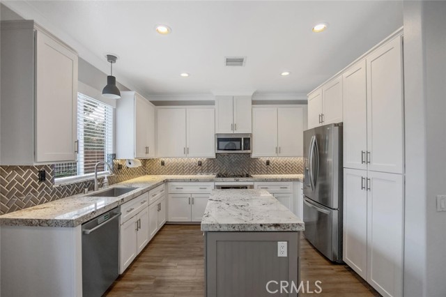 Detail Gallery Image 11 of 34 For 28534 Old Spanish Trl, Saugus,  CA 91390 - 4 Beds | 3 Baths