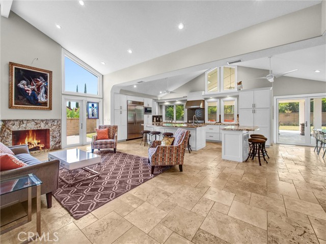 Detail Gallery Image 4 of 21 For 5425 Brentwood Pl, Yorba Linda,  CA 92887 - 4 Beds | 2/1 Baths