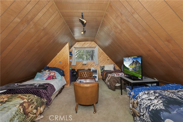 Detail Gallery Image 40 of 57 For 1249 Yellowstone Dr, Lake Arrowhead,  CA 92352 - 5 Beds | 3/2 Baths