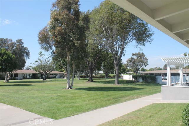 Detail Gallery Image 1 of 1 For 13631 Annandale Dr 5e,  Seal Beach,  CA 90740 - 1 Beds | 1 Baths