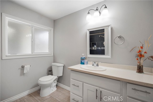 1322 W 6th Street, Ontario CA: https://media.crmls.org/medias/b986c3e2-6ffc-4c22-a6e3-9db1b3e7fd92.jpg