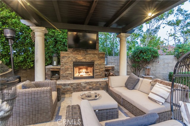 2159 Hathaway Avenue, Westlake Village CA: https://media.crmls.org/medias/b986e277-649e-4996-b2be-b29c707c2573.jpg