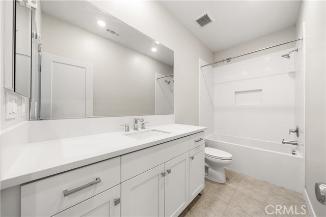 Detail Gallery Image 21 of 34 For 602 Catalonia, Lake Forest,  CA 92630 - 4 Beds | 4 Baths