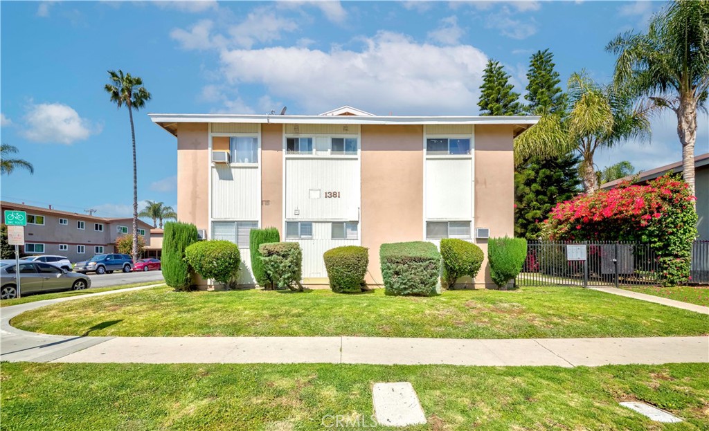 1381 Burwood Street #1