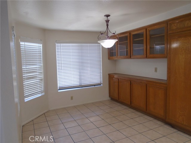 Detail Gallery Image 6 of 33 For 19 Goldstar, Pomona,  CA 91766 - 3 Beds | 2/1 Baths