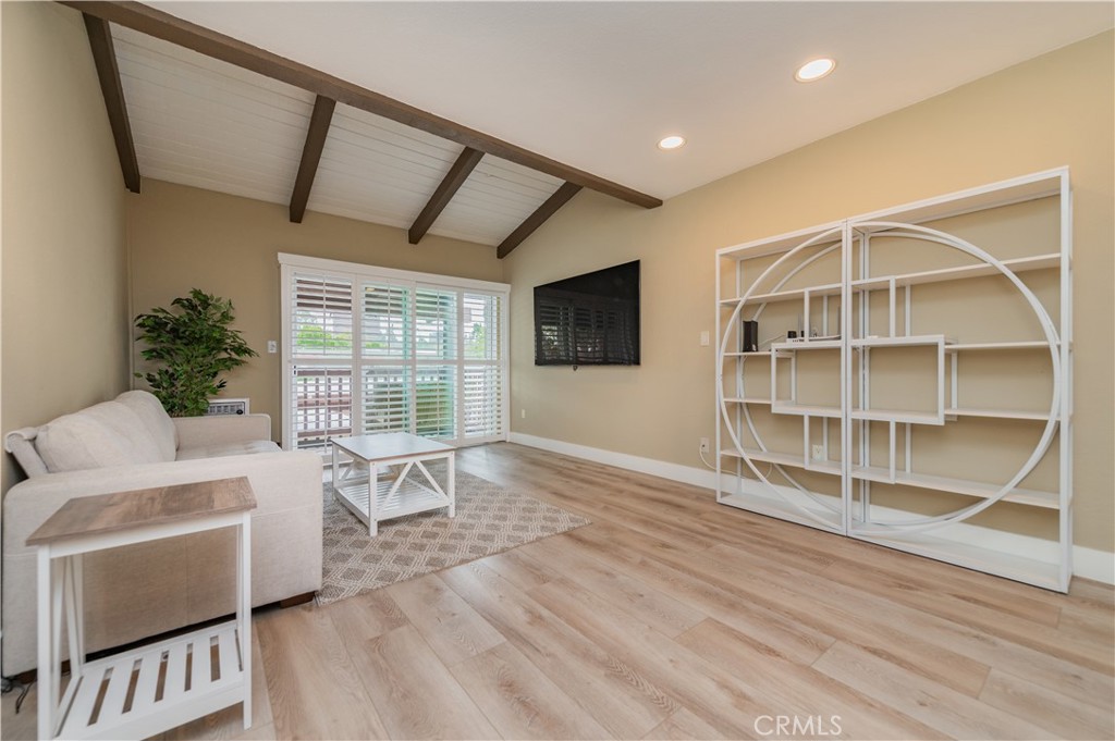 1000 W Macarthur Boulevard #13