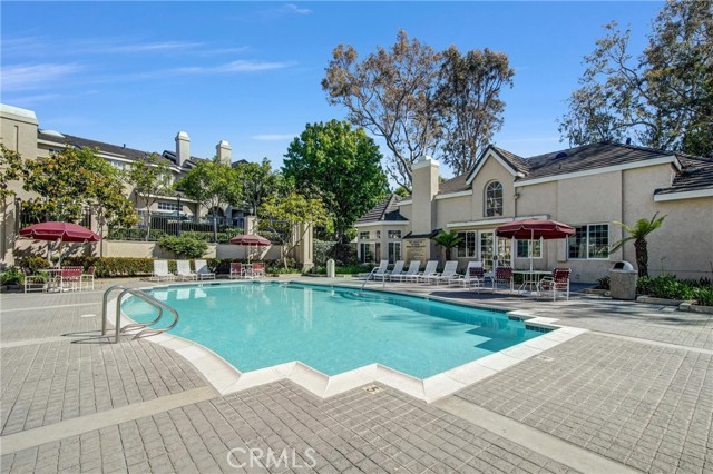 2300 Maple Ave, Torrance CA: https://media.crmls.org/medias/b9894a44-6ffb-4fa0-9779-ec9814df1174.jpg
