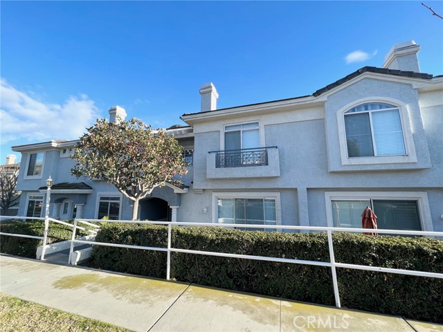 2285 Indigo Hills Drive, Corona CA: https://media.crmls.org/medias/b989e618-f168-4e3b-aff8-809a0671d4eb.jpg