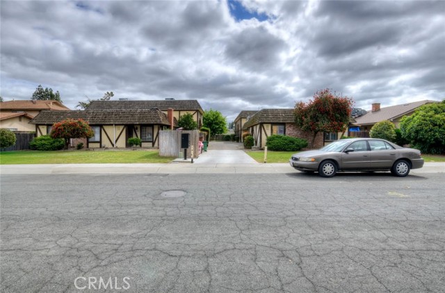 Detail Gallery Image 5 of 34 For 2432 S Sallee Ct, Visalia,  CA 93277 - – Beds | – Baths