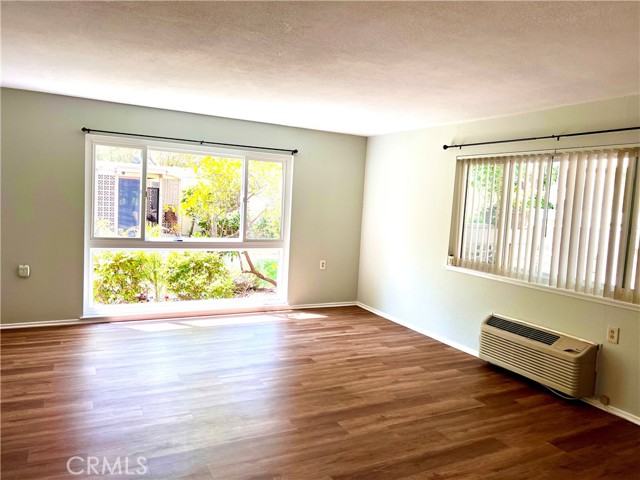 Detail Gallery Image 4 of 15 For 214 Avenida Majorca a,  Laguna Woods,  CA 92637 - 1 Beds | 1 Baths