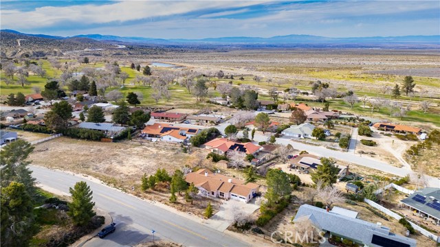 Detail Gallery Image 5 of 24 For 32019 Crystalaire Dr, Llano,  CA 93544 - 3 Beds | 2 Baths