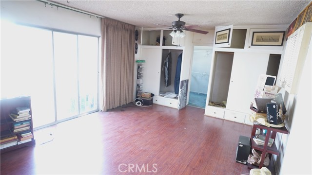 214 E 92nd, Los Angeles CA: https://media.crmls.org/medias/b98a7102-6a9d-4a70-ad94-274cc50eccc1.jpg