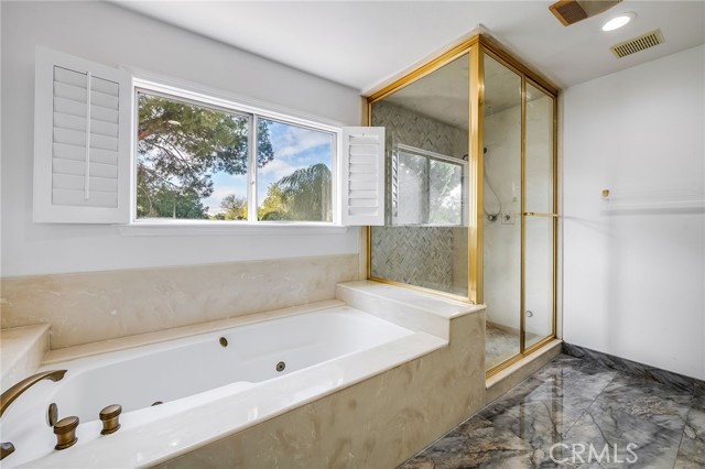 Detail Gallery Image 23 of 36 For 19314 Yolie, Tarzana,  CA 91356 - 4 Beds | 4 Baths