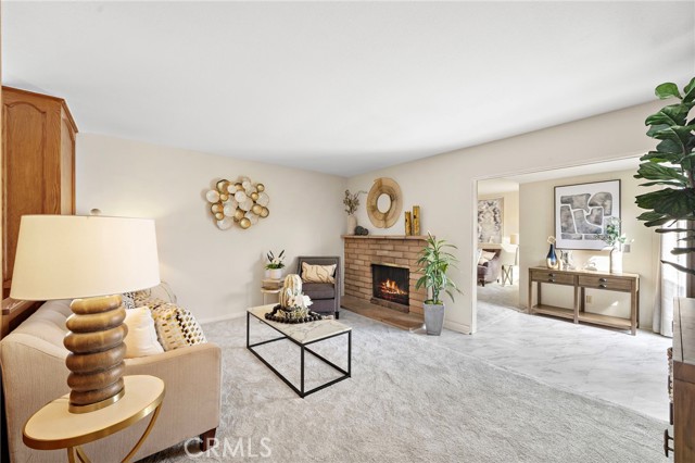 Detail Gallery Image 10 of 33 For 8191 Taylor Dr, Huntington Beach,  CA 92646 - 4 Beds | 2 Baths