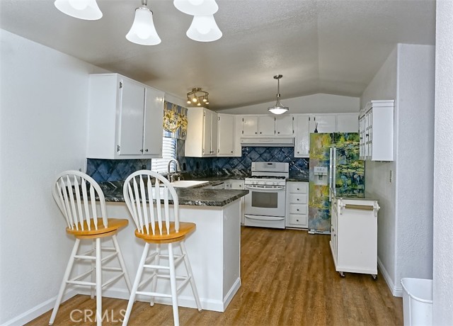 Detail Gallery Image 5 of 27 For 2727 Pacific St #78,  Highland,  CA 92346 - 3 Beds | 2 Baths