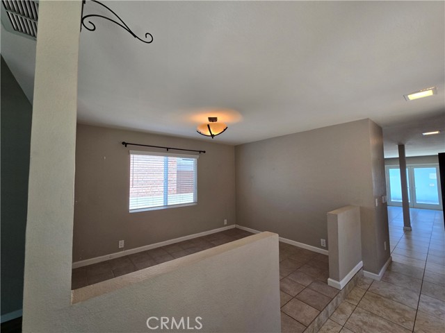 Detail Gallery Image 8 of 33 For 914 Huntington St, Huntington Beach,  CA 92648 - 3 Beds | 3 Baths