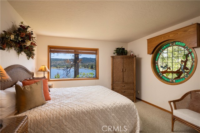 Detail Gallery Image 30 of 47 For 39451 Lake Dr, Big Bear Lake,  CA 92315 - 4 Beds | 3 Baths